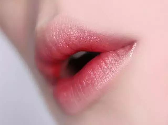 娇兰2019圣诞限定眼影,ysl阿玛尼娇兰