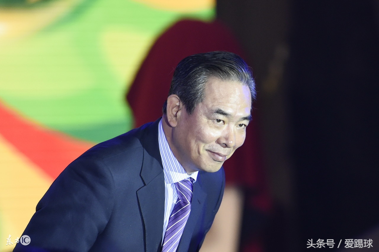 足坛未解之谜全集,足坛未解之谜榜首是谁写的