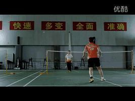 羽毛球课高远球教学视频,羽毛球教学视频反手高远球扣杀