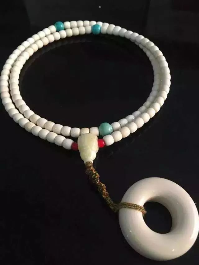 地摊手串为什么便宜,十种手串都是地摊货