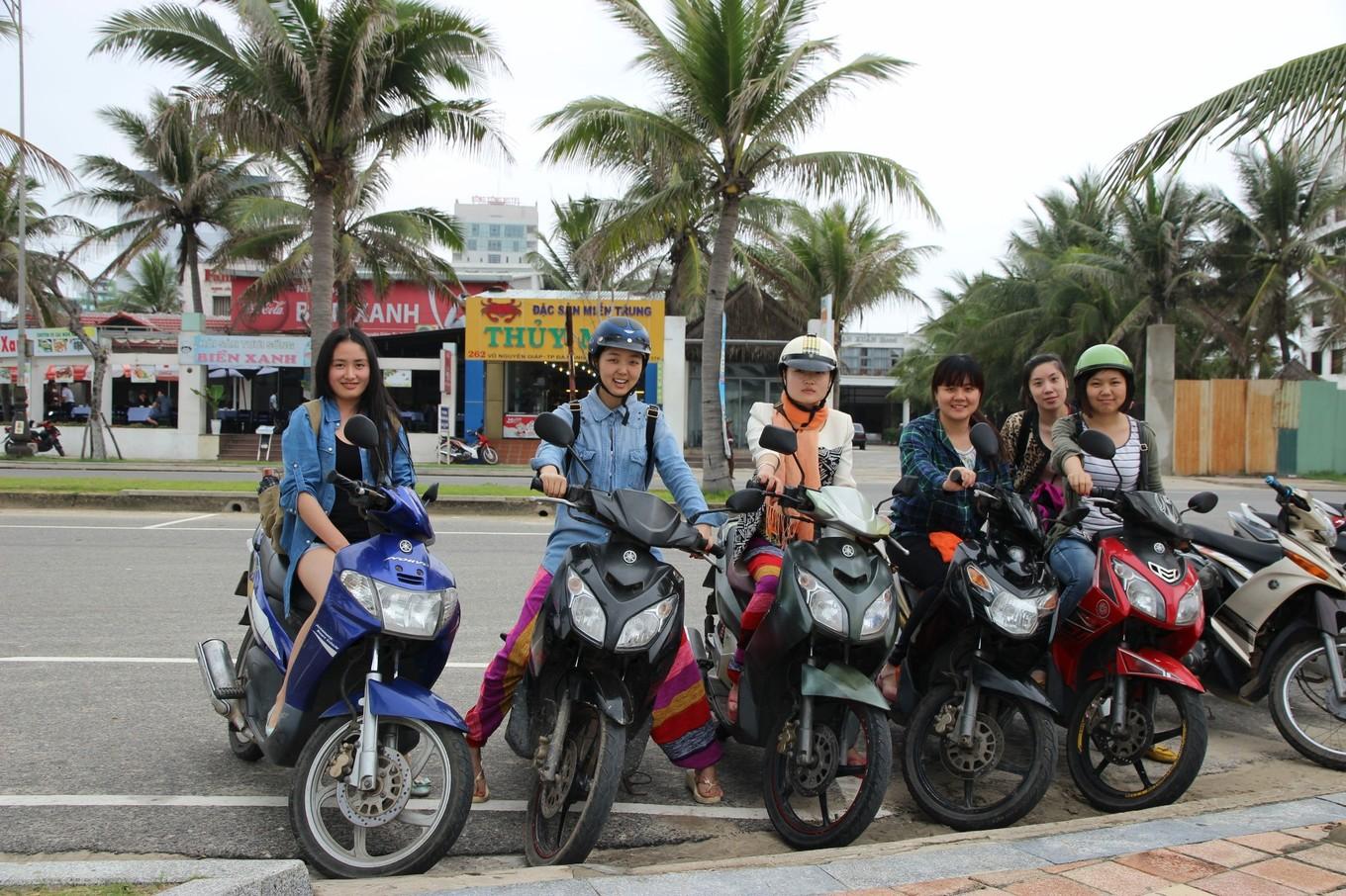 在越南骑摩托车游,越南人骑摩托车旅游中国