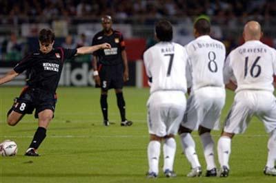 谁是世界上最好的任意球,任意球大师集锦