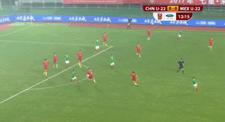 国足被戏耍越南19秒7脚射门,国足0-3不敌韩国门前救险