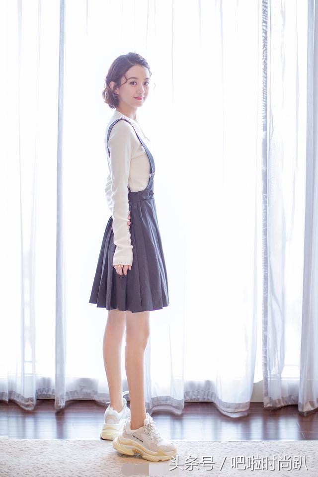 七百多好看的鞋子,赵丽颖的脚穿什么鞋