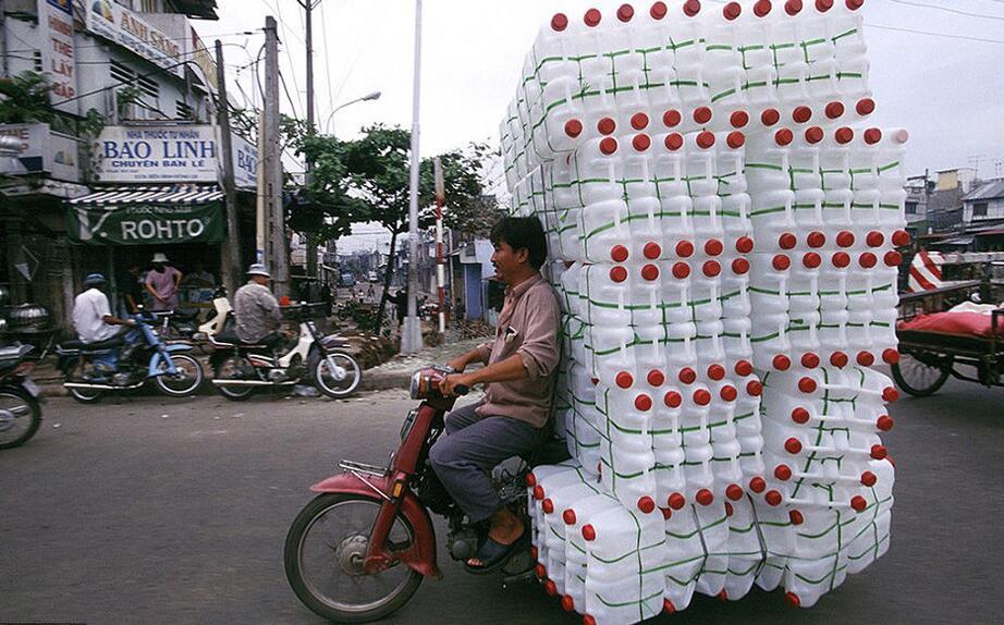 在越南骑摩托车游,越南人骑摩托车旅游中国