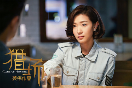 万茜高冷霸气,万茜低调自在塑造真实自我