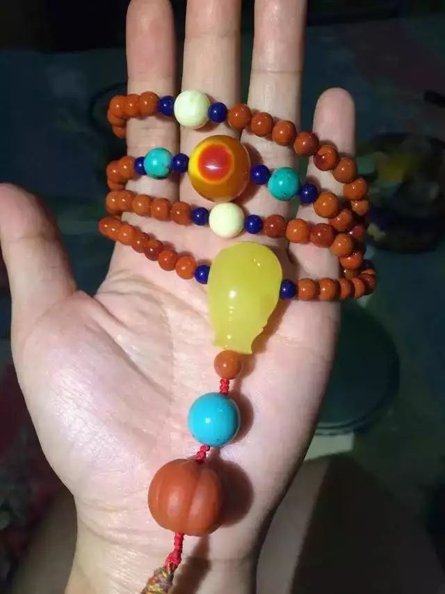 地摊手串为什么便宜,十种手串都是地摊货