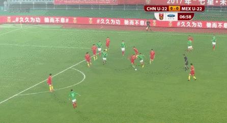 国足被戏耍越南19秒7脚射门,国足0-3不敌韩国门前救险
