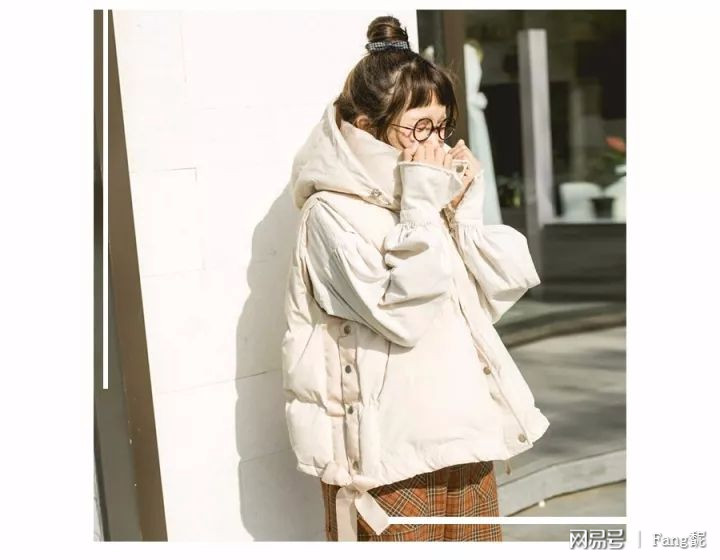 棉背心小个子怎么穿出高级感,棉背心怎么穿搭好看