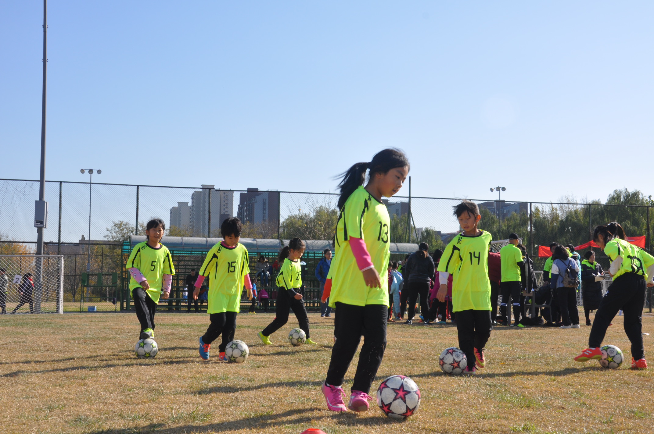 2018年中小学生丰台区足球联赛,阳光体育运动会小学生足球比赛