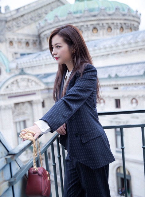 致敬周星驰张曼玉梅艳芳,周星驰致敬新喜剧之王