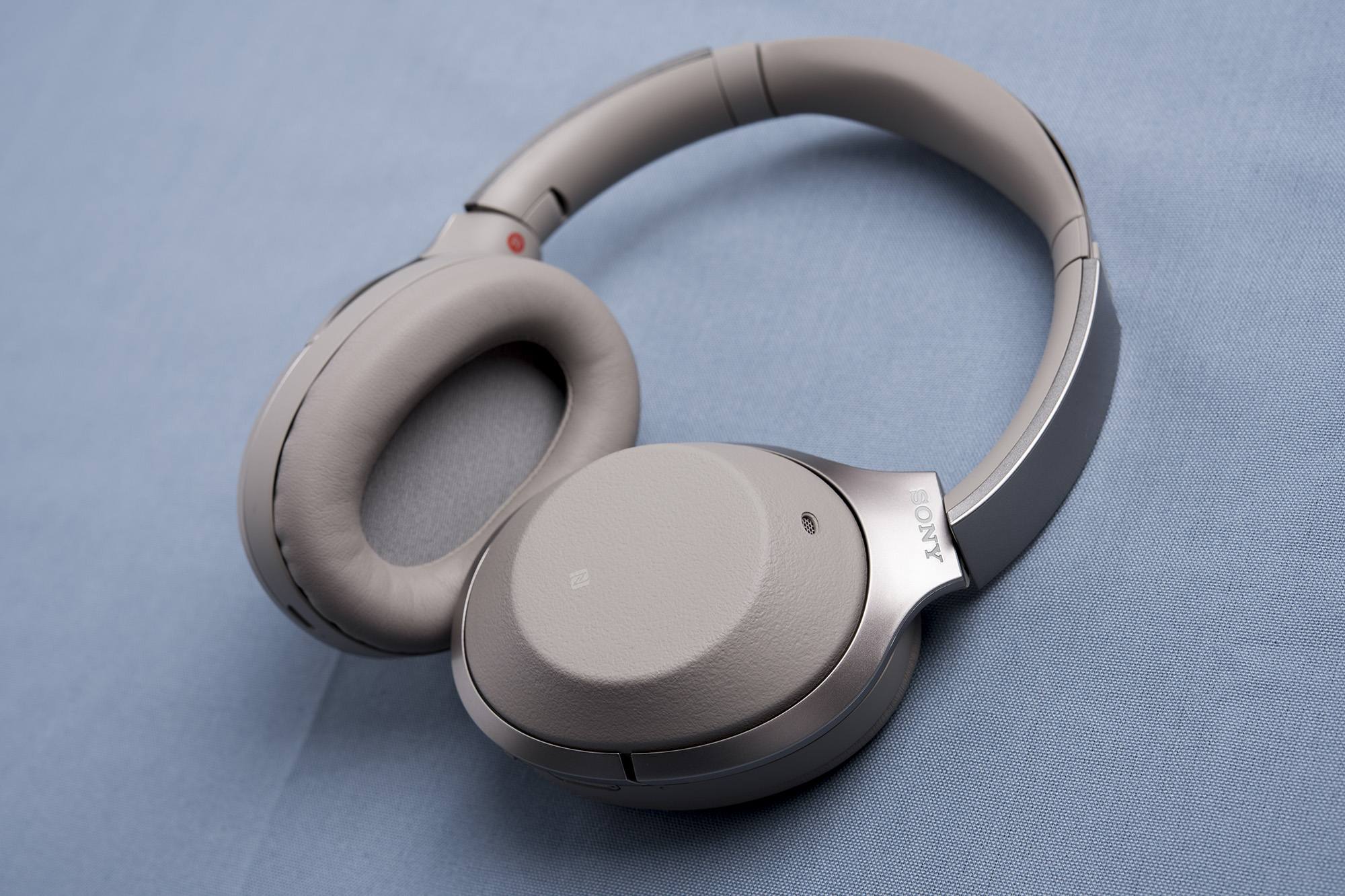 索尼耳机wh-1000xm2配对,索尼wh-1000xm5头戴式降噪测评