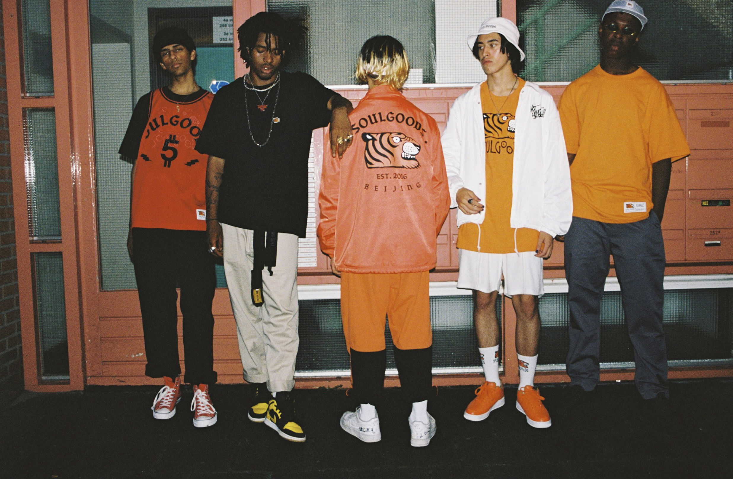 袜子为什么会滑到鞋底,球鞋穿起来为什么袜子老是下滑