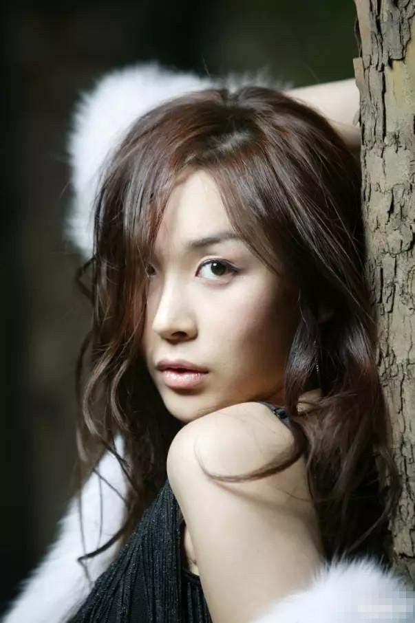 亚洲十大人妖美女，男人看了心动，女人看了心痛！