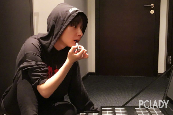 吴昕直播间唇膏,选什么唇膏合适