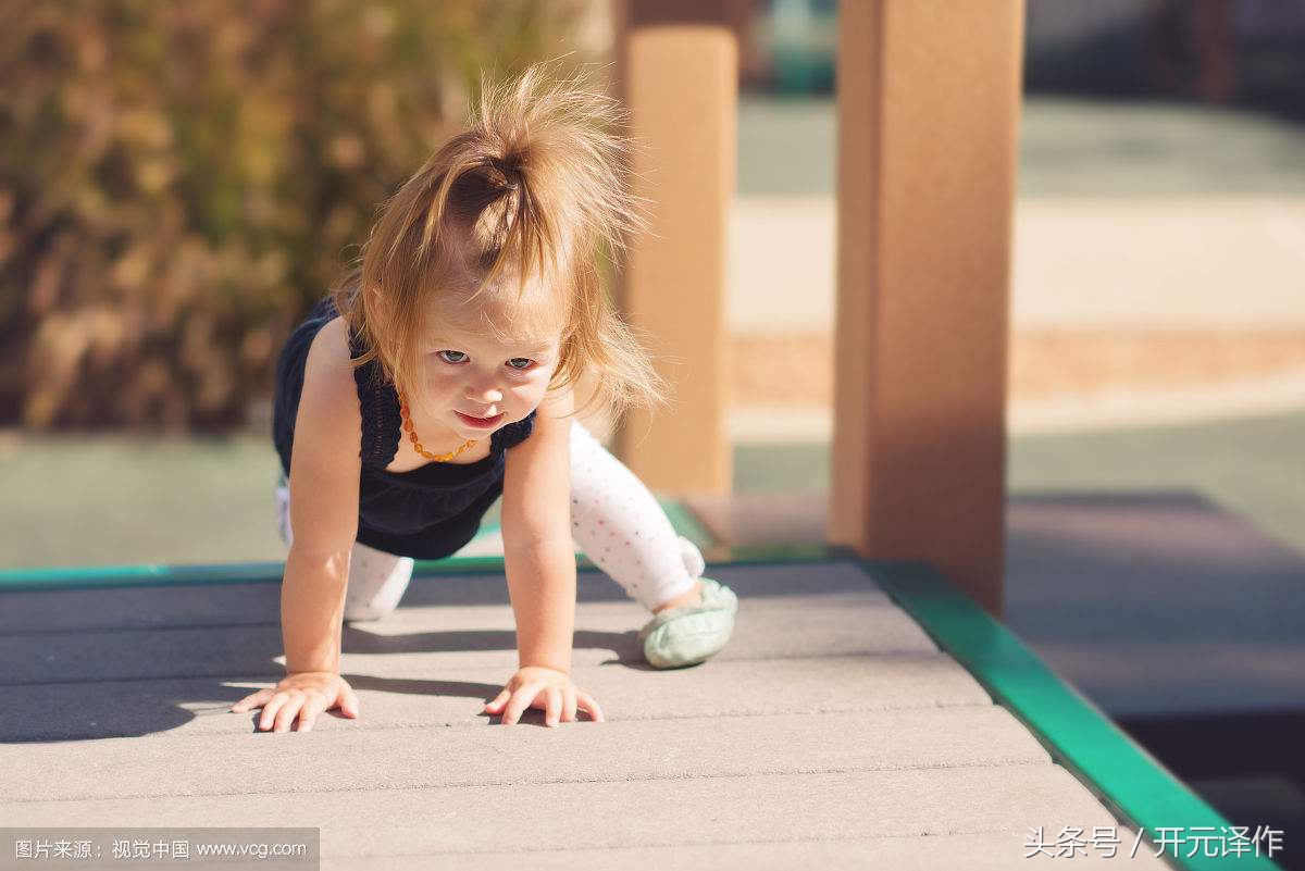 刚学走路的宝宝一直磕磕碰碰,会走路了宝宝别再磕磕碰碰
