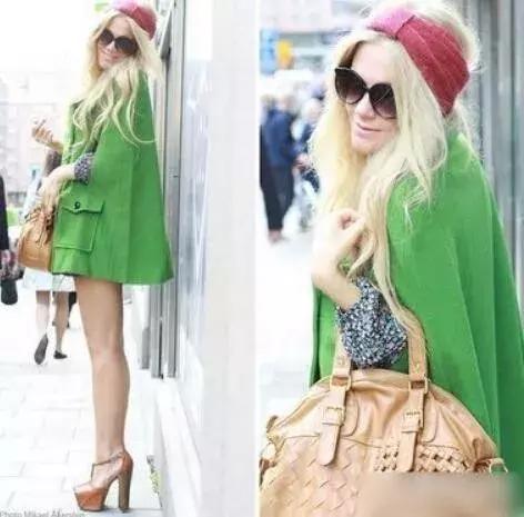 披上这一席披肩斗篷吧~