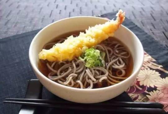 元旦｜做一个现代白领在「日本新年」来临前的谜之淡定