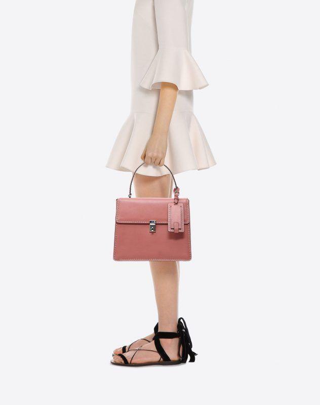 由美妆界红到时装界！10个冬日人气干燥玫瑰手袋