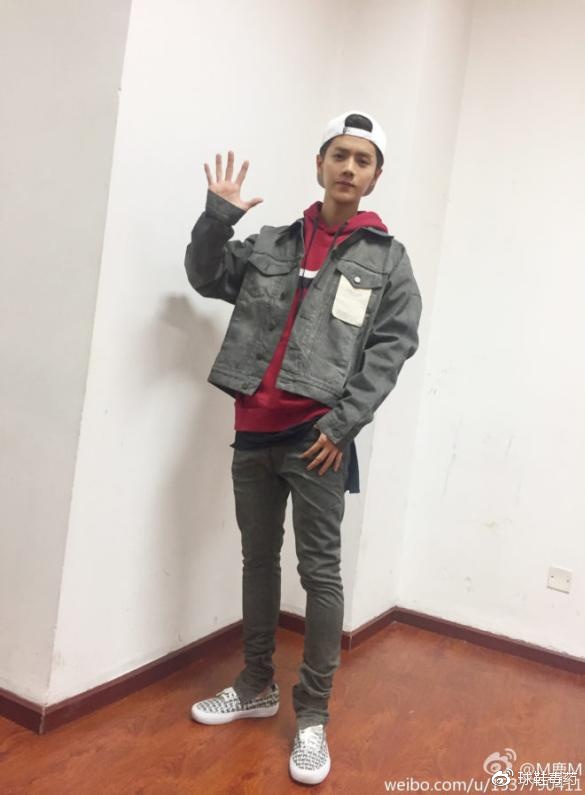 打死我也不信，一双Vans也能炒到一万块钱……