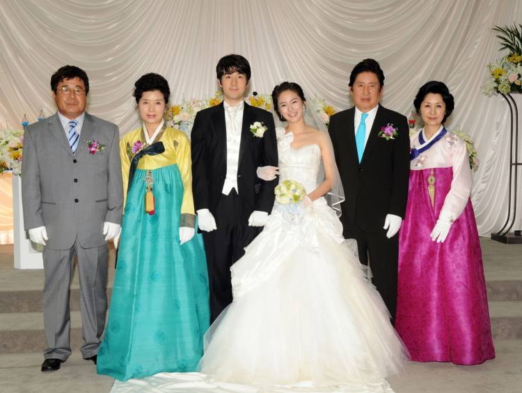 李易峰要翻拍放羊的星星吗,放羊的星星翻拍新版对比