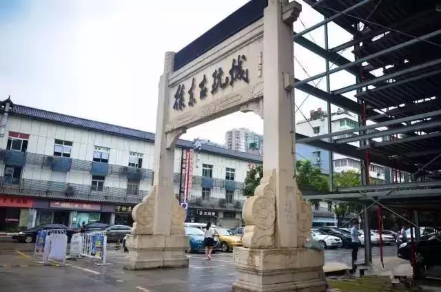 武汉地铁早高峰4号线,武汉地铁红色专列