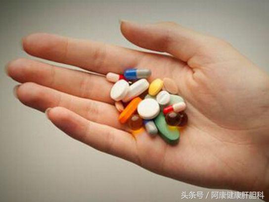 儿童咽喉疼痛吃什么药有效,咽喉疼痛吃什么草药