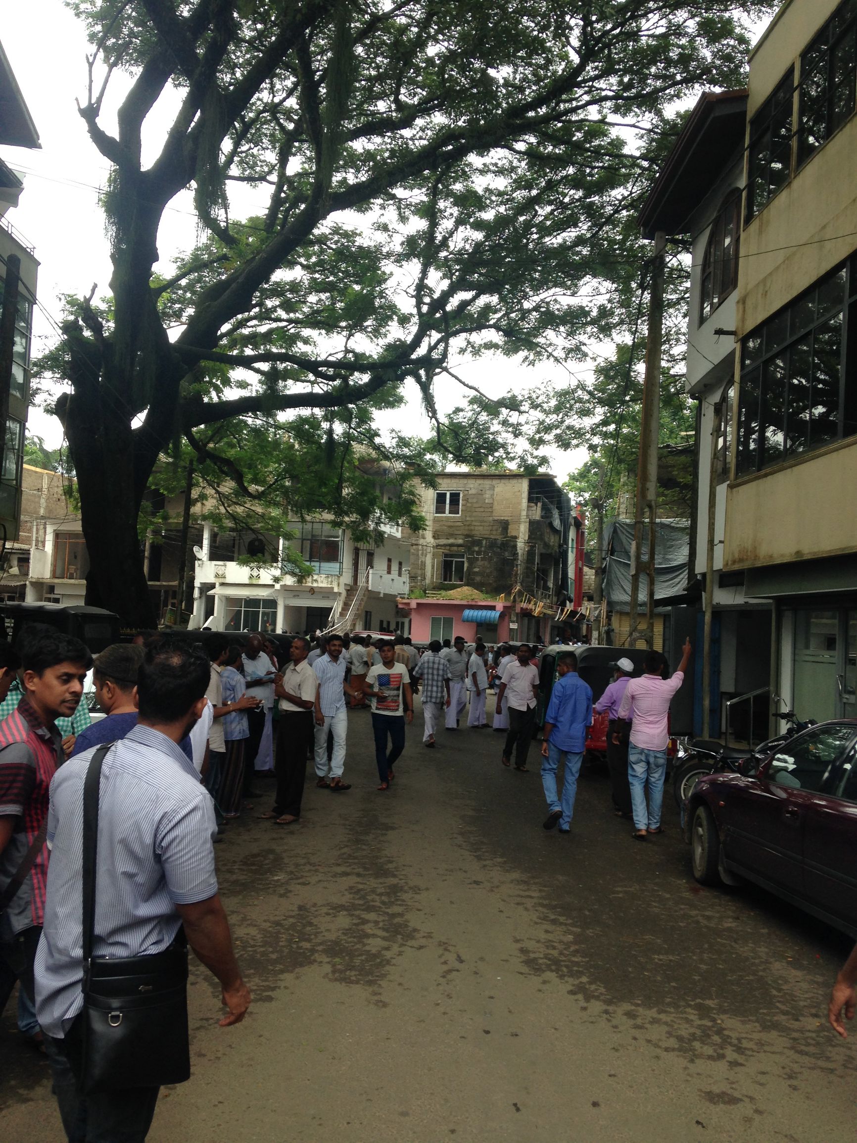 去斯里兰卡买蓝宝石关注事项,怎么看斯里兰卡蓝宝石