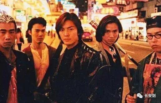 自杀vs.上市——百爪挠心的P2P网贷平台迎来了海阔天空？