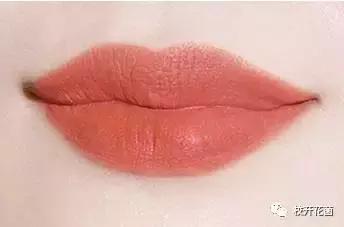 秋冬比较适合的口红,秋冬适合雾面口红还是镜面口红