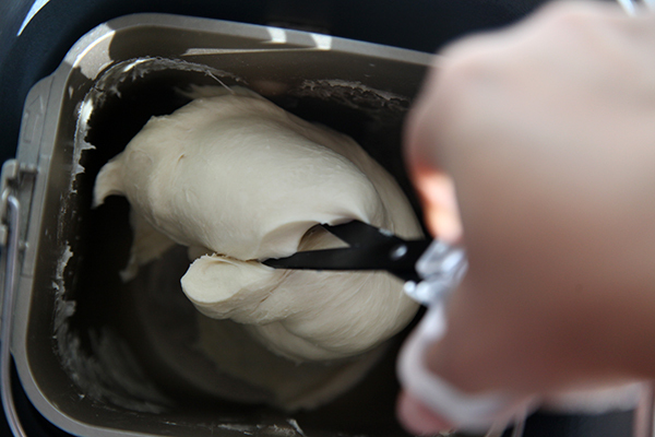 亲测有效！面包机100%出膜的2个简单小技巧！