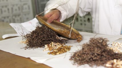 常见病的中医自诊和治疗,常见病可以自己治吗