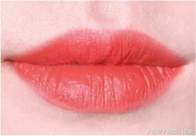 你与气质只差一支口红,其实你和精致的女人只差一支口红