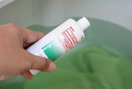 处理衣服发霉的小妙招,衣服发霉有小白点怎么处理