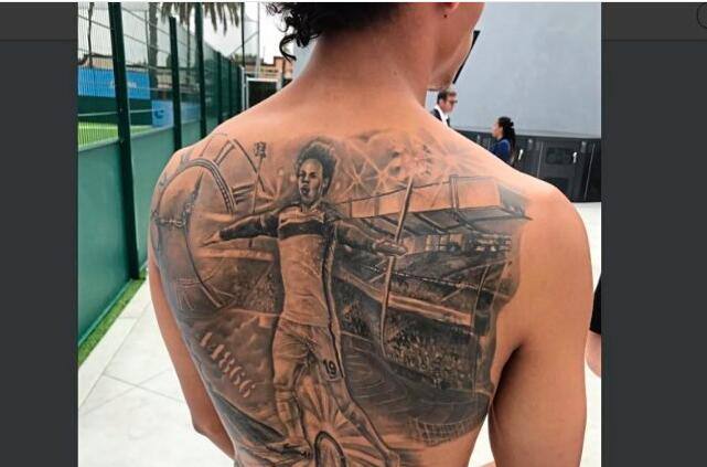 梅西的最新纹身,梅西腿部纹身最新