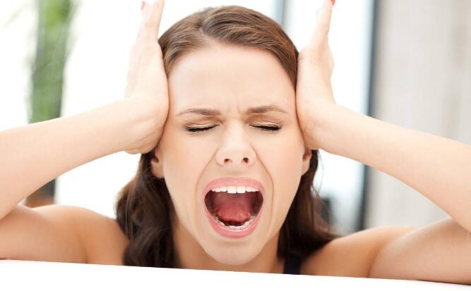 媳妇怀孕了婆婆要给她吃的东西,老婆怀孕了爸妈给送吃的