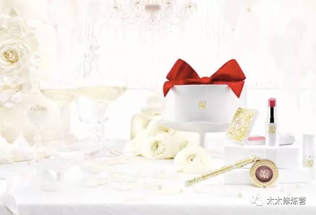 盘点大牌彩妆圣诞限量版,品牌彩妆平价送人圣诞节礼盒推荐