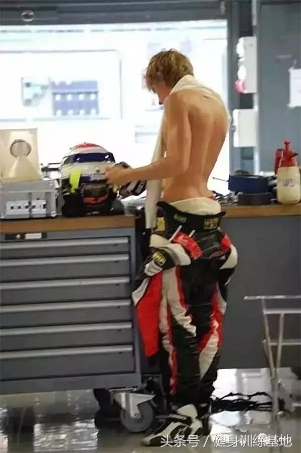 什么叫死肌肉和活肌肉,活肌肉单挑死肌肉