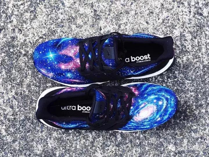 妈妈问我为什么穿长袖,为什么妈妈总是穿我的鞋子