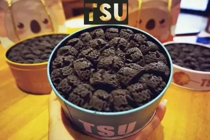 批评一下这种蛋糕，下手这么重！材料不要钱么