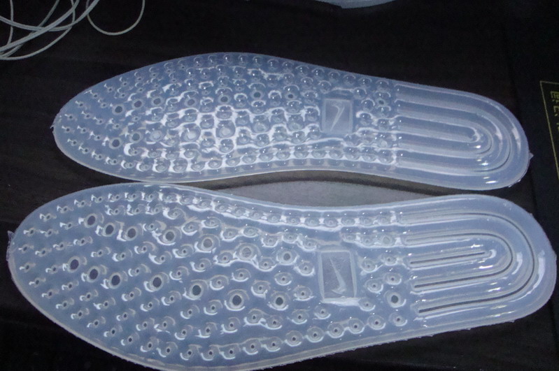 adidas和nike鞋子尺码,adidas与nike足球鞋区别