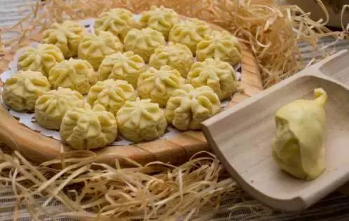 批评一下这种蛋糕，下手这么重！材料不要钱么