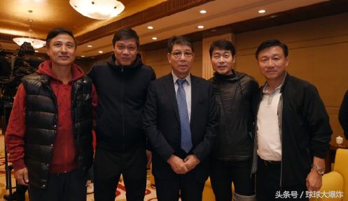 下一个上港！沪上足坛又一强队诞生，五代球星同堂祝贺