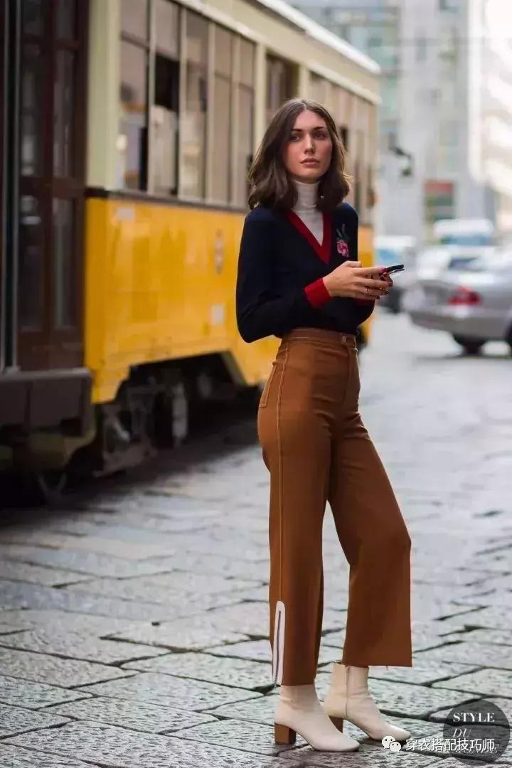 方头粗跟短靴冬季搭配裤子,冬季短靴搭配什么裤子