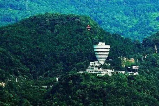 重庆让人着迷的城市,重庆一个充满火锅味的城市