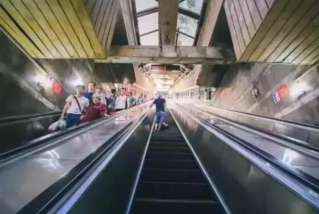 重庆让人着迷的城市,重庆一个充满火锅味的城市