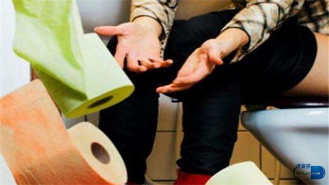 整肠丸和藿香正气水治腹泻哪个好,腹泻引起呕吐可以吃和胃整肠丸吗