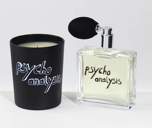 蕾哈娜惊艳彩妆,蕾哈娜复出口红