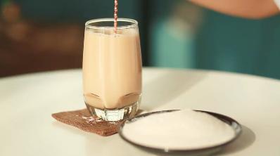 揭秘奶茶真实原材料,网上奶茶配方靠谱吗