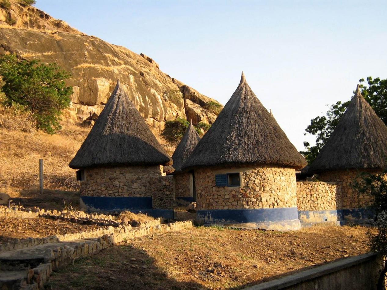 喀麦隆以其国家足球队及本土音乐风格著称